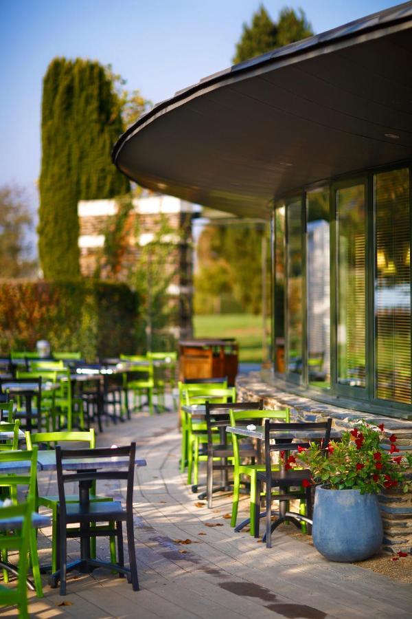 Logis Domaine Du Moulin Cavier Hotel Avrillé Exterior foto