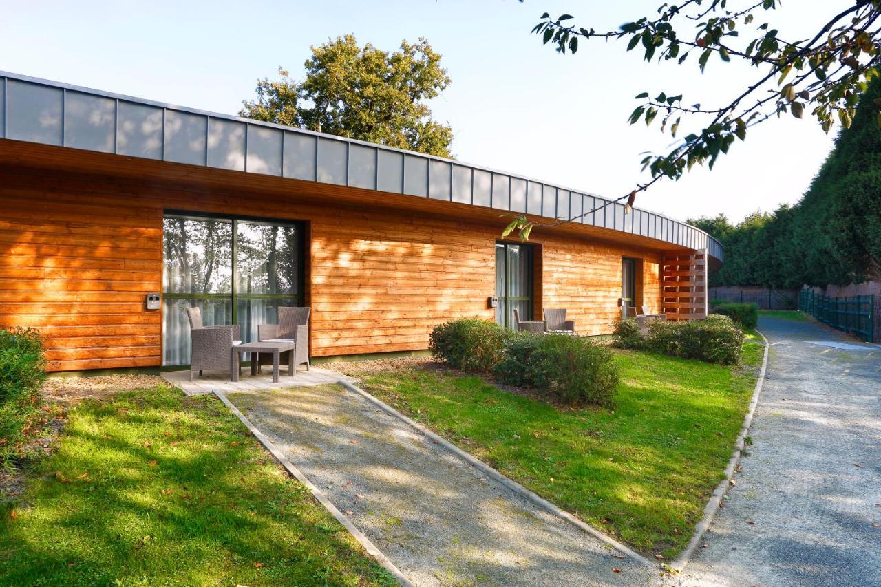 Logis Domaine Du Moulin Cavier Hotel Avrillé Exterior foto